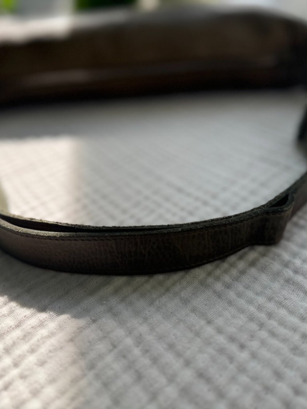 Latico | Callie Leather Sling bag - Picture 6 of 8